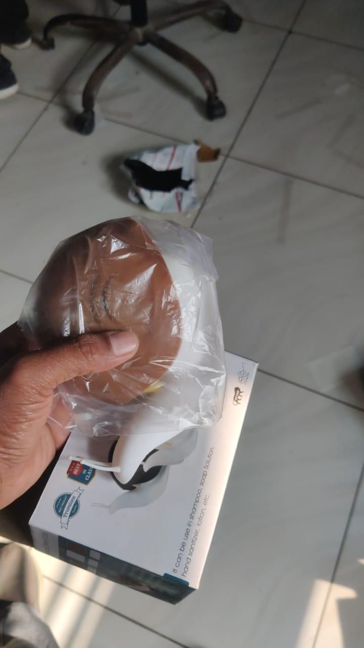 Portable Snail-Shaped Liquid Soap Dispenser – 120ml, 3 Compartments